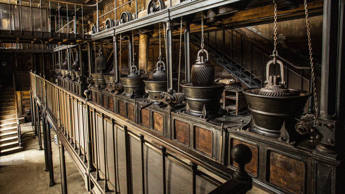 Moulins à râper le tabac, Manufacture de Morlaix, Espace des sciences